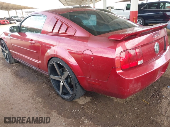 2005 Ford Mustang Deluxe with VIN 1ZVFT80N155245005, listed as a IAAI auction lot 41929406 with 203,176 mi miles. Bid and sale history available at carsss.com. Image 3.