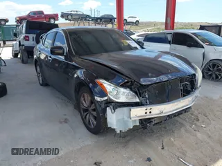 2012 Infiniti M z VIN JN1BY1AP1CM335867, wystawiony jako IAAI lot #42169743 z przebiegiem 148 650 mil mil oraz . Historia ofert i sprzedaży dostępna na DreamBid. Obrazek 1.