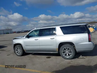 2015 GMC Yukon XL SLT z VIN 1GKS2HKCXFR618783, wystawiony jako IAAI lot #42081053 z przebiegiem 230 368 mil mil oraz . Historia ofert i sprzedaży dostępna na DreamBid. Obrazek 15.
