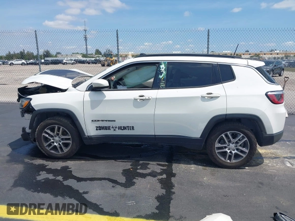 2019 Jeep Compass Latitude with VIN 3C4NJCBB3KT832196, listed as a IAAI auction lot 42210113 with 70,241 mi miles and . Bid and sale history available at DreamBid. Image 15.