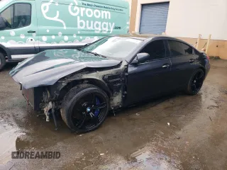 2015 BMW M6 z VIN WBS6C9C5XFD467854, wystawiony jako Copart lot #86177724 z przebiegiem 55 789 mil mil oraz Szkody całkowita. Historia ofert i sprzedaży dostępna na DreamBid. Obrazek 1.