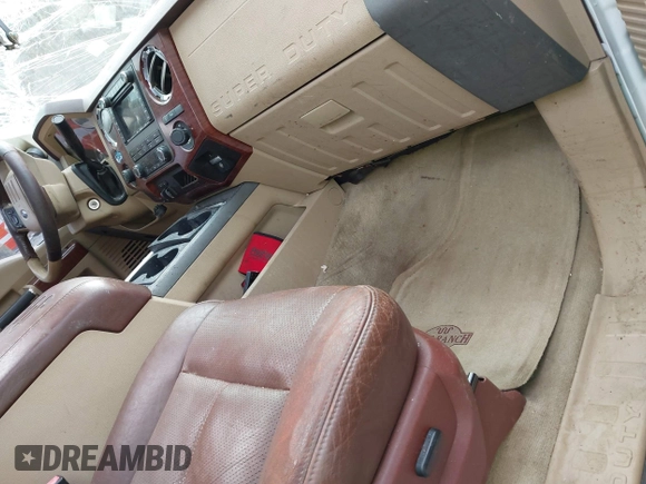 2011 Ford Super Duty F-250 SRW XL with VIN 1FT7W2BT9BEB98633, listed as a IAAI auction lot 41146608 with 209,089 mi miles. Bid and sale history available at carsss.com. Image 5.
