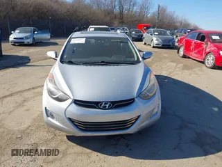 2013 Hyundai Elantra GLS z VIN KMHDH4AE5DU494992, wystawiony jako IAAI lot #41698877 z przebiegiem 56 324 mil mil oraz . Historia ofert i sprzedaży dostępna na DreamBid. Obrazek 12.