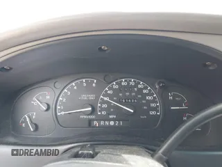 1996 Ford Explorer z VIN 1FMCU22X1TUB42311, wystawiony jako IAAI lot #42252430 z przebiegiem 161 434 mil mil oraz . Historia ofert i sprzedaży dostępna na DreamBid. Obrazek 7.