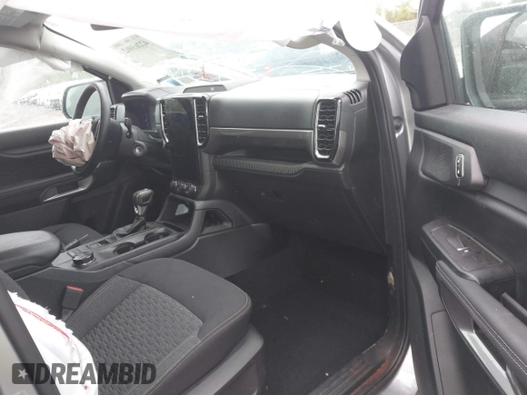 2024 Ford Ranger XLT with VIN 1FTER4HH7RLE24669, listed as a IAAI auction lot 42263062 with 7,832 mi miles and . Bid and sale history available at DreamBid. Image 5.