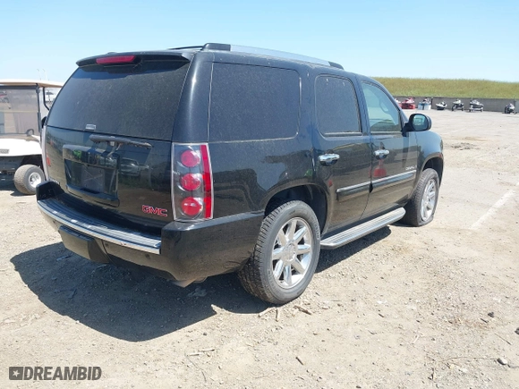 2008 GMC Yukon Denali with VIN 1GKFK63848J210877, listed as a IAAI auction lot 42096972 with 144,467 mi miles. Bid and sale history available at carsss.com. Image 4.