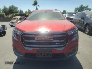 2024 GMC Terrain AT4 with VIN 3GKALYEG8RL211032, listed as a Copart auction lot 61607795 with 17,251 mi miles and Salvage title. Bid and sale history available at DreamBid. Image 5.