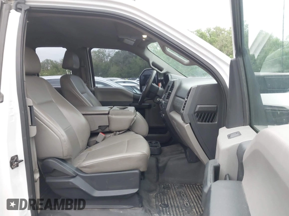 2019 Ford F-250 XL with VIN 1FD7X2B60KEC25009, listed as a IAAI auction lot 42133340 with 159,294 mi miles and . Bid and sale history available at DreamBid. Image 5.