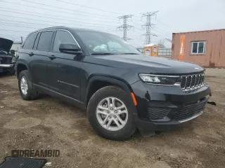 2023 Jeep Grand Cherokee Laredo z VIN 1C4RJHAG3PC625418, wystawiony jako Copart lot #49271395 z przebiegiem 12 874 mil mil oraz Szkoda całkowita • Salvage title. Historia ofert i sprzedaży dostępna na DreamBid. Obrazek 4.