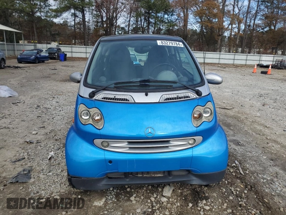 2006 Smart fortwo with VIN WME4503321J273497, listed as a Copart auction lot 83279784 with 51,749 mi miles and Non Repairable. Bid and sale history available at DreamBid. Image 5.