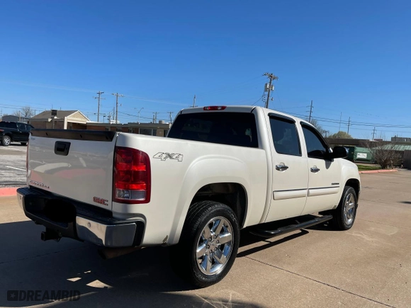 2013 GMC Sierra 1500 SLE with VIN 3GTP2VE25DG329407, listed as a Copart auction lot 50257245 with 267,220 mi miles and Clean Title. Bid and sale history available at carsss.com. Image 4.