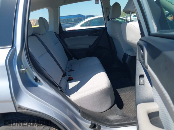 2018 Subaru Forester z VIN JF2SJABC2JH463734, wystawiony jako IAAI lot #42222872 z przebiegiem 64 667 mil mil oraz . Historia ofert i sprzedaży dostępna na DreamBid. Obrazek 8.