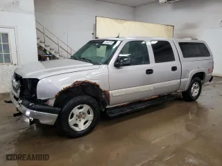2005 Chevrolet Silverado 1500 Z71 with VIN 2GCEK13TX51102655, listed as a Copart auction lot 47643215 with 304,601 mi miles and Clean Title. Bid and sale history available at carsss.com. Image 1.