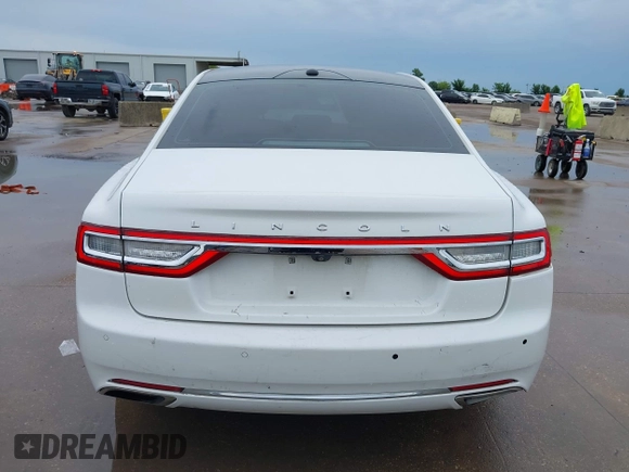 2017 Lincoln Continental Select z VIN 1LN6L9SK5H5616680, wystawiony jako IAAI lot #42465865 z przebiegiem 86 686 mil mil oraz . Historia ofert i sprzedaży dostępna na DreamBid. Obrazek 16.