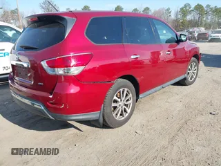 2014 Nissan Pathfinder SV with VIN 5N1AR2MM4EC684765, listed as a IAAI auction lot 41767639 with 200,236 mi miles. Bid and sale history available at carsss.com. Image 4.