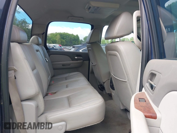 2009 GMC Sierra 1500 z VIN 2GTEK33Y391100131, wystawiony jako IAAI lot #42292487 z przebiegiem 197 968 mil mil oraz . Historia ofert i sprzedaży dostępna na DreamBid. Obrazek 8.