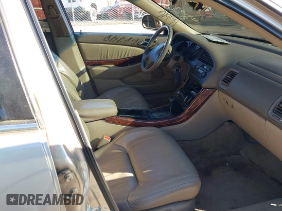 2001 Acura TL with VIN 19UUA56611A003736, listed as a IAAI auction lot 42068748 with 122,214 mi miles. Bid and sale history available at carsss.com. Image 5.