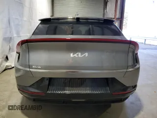 2024 Kia EV6 Wind with VIN KNDC34LAXR5202103, listed as a Copart auction lot 80611204 with 10,734 mi miles and Clean Title. Bid and sale history available at carsss.com. Image 6.