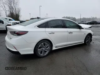 2018 Hyundai Sonata Hybrid Limited with VIN KMHE34L39JA087253, listed as a Copart auction lot 51690735 with 109,720 mi miles and Salvage Title. Bid and sale history available at carsss.com. Image 3.