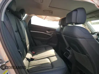 2019 Audi e-tron Prestige with VIN WA1VABGEXKB011122, listed as a Copart auction lot 48333563 with 25,542 mi miles. Bid and sale history available at carsss.com. Image 10.