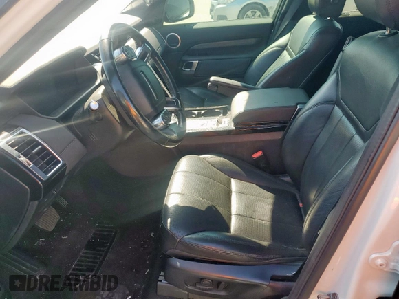 2018 Land Rover Discovery HSE z VIN SALRR2RV6JA075510, wystawiony jako Copart lot #52255385 z przebiegiem Nie podano mil oraz Tytuł czysty. Historia ofert i sprzedaży dostępna na DreamBid. Obrazek 7.