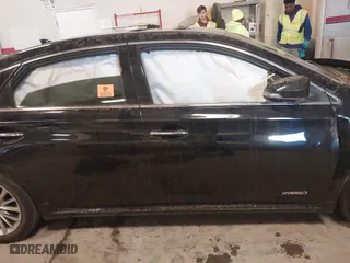 2016 Toyota Avalon Hybrid XLE Premium with VIN 4T1BD1EB9GU051976, listed as a IAAI auction lot 41839380 with 105,531 mi miles. Bid and sale history available at carsss.com. Image 13.