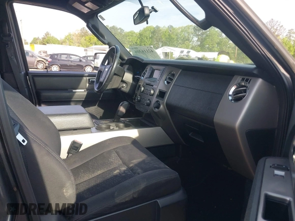 2015 Ford Expedition XLT with VIN 1FMJU1HT0FEF28979, listed as a IAAI auction lot 42116306 with 147,172 mi miles and . Bid and sale history available at DreamBid. Image 5.