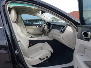 2022 Volvo XC60 Inscription с VIN YV4062RLXN1083510, выставлен на аукционе IAAI как лот 41739629 с пробегом 34 627 миль миль и . История ставок и продаж доступна на DreamBid. Изображение 5.