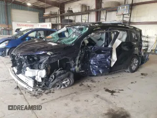 2021 Toyota Sienna XLE with VIN 5TDJSKFCXMS003065, listed as a Copart auction lot 69510364 with Not provided miles and Salvage title. Bid and sale history available at DreamBid. Image 1.