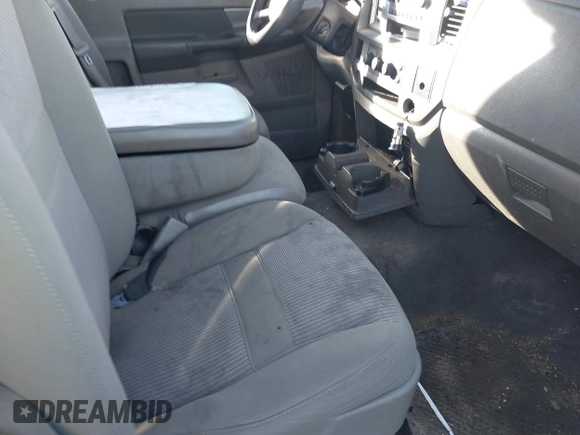 2007 Dodge 1500 SLT with VIN 1D7HA16P07J574425, listed as a IAAI auction lot 41307758 with 377,015 mi miles and . Bid and sale history available at DreamBid. Image 5.
