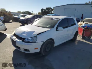 2007 Volkswagen Rabbit with VIN WVWDR71K27W278969, listed as a Copart auction lot 70857904 with 215,423 mi miles and Salvage Title. Bid and sale history available at carsss.com. Image 1.