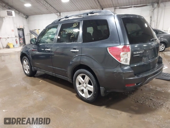 2010 Subaru Forester 2.5X Premium with VIN JF2SH6CCXAG902627, listed as a IAAI auction lot 41310057 with 160,873 mi miles. Bid and sale history available at carsss.com. Image 3.