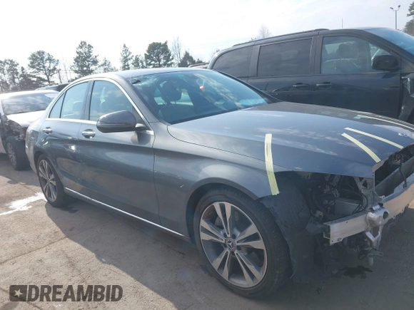 2018 Mercedes-Benz C 300 z VIN 55SWF4JB5JU241893, wystawiony jako IAAI lot #41458779 z przebiegiem 84 238 mil mil oraz . Historia ofert i sprzedaży dostępna na DreamBid. Obrazek 14.