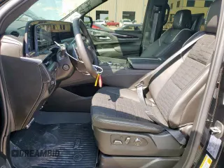2024 Cadillac Escalade AWD V-Series z VIN 1GYS4HK95RR399949, wystawiony jako Copart lot #59360395 z przebiegiem 6 163 mil mil oraz Szkoda całkowita • Salvage title. Historia ofert i sprzedaży dostępna na DreamBid. Obrazek 7.