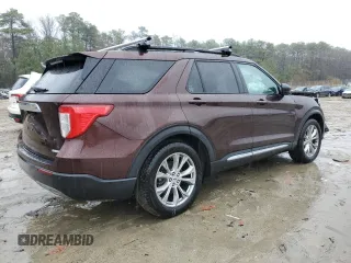 2020 Ford Explorer XLT with VIN 1FMSK7DH9LGA77629, listed as a Copart auction lot 50435725 with 77,014 mi miles and Salvage Title. Bid and sale history available at carsss.com. Image 3.