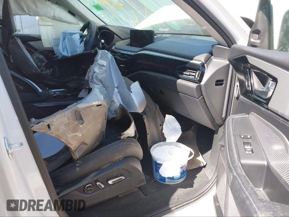 2024 Acura MDX Technology with VIN 5J8YD9H40RL001942, listed as a IAAI auction lot 41658719 with Not provided miles and . Bid and sale history available at DreamBid. Image 5.