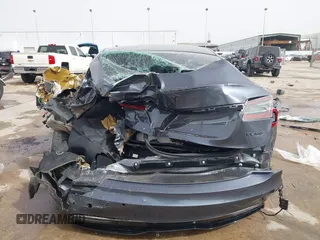 2021 Tesla Model S Plaid z VIN 5YJSA1E6XMF429436, wystawiony jako IAAI lot #41826114 z przebiegiem Nie podano mil oraz . Historia ofert i sprzedaży dostępna na DreamBid. Obrazek 16.