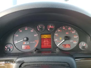 2001 Audi S4 z VIN WAURD68D91A082468, wystawiony jako Copart lot #88035345 z przebiegiem 143 648 mil mil oraz Tytuł czysty. Historia ofert i sprzedaży dostępna na DreamBid. Obrazek 9.