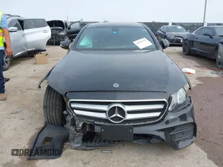 2019 Mercedes-Benz E 300 с VIN WDDZF4JB9KA547672, выставлен на аукционе IAAI как лот 41936530 с пробегом 67 332 миль миль и . История ставок и продаж доступна на DreamBid. Изображение 12.