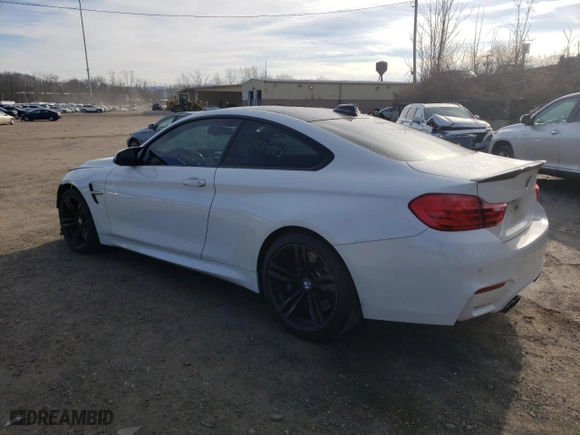 2015 BMW M4 with VIN WBS3R9C56FK329676, listed as a Copart auction lot 39219683 with 84,307 mi miles. Bid and sale history available at carsss.com. Image 2.