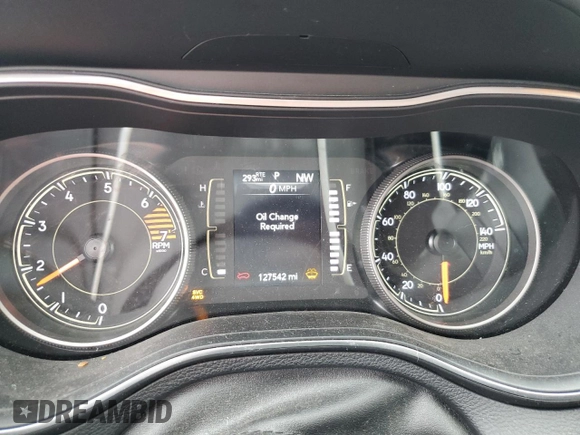 2020 Jeep Cherokee Latitude z VIN 1C4PJMCB5LD572730, wystawiony jako Copart lot #58380405 z przebiegiem 127 542 mil mil oraz Szkoda całkowita • Salvage title. Historia ofert i sprzedaży dostępna na DreamBid. Obrazek 9.