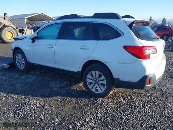 2018 Subaru Outback Premium with VIN 4S4BSAFC6J3325659, listed as a IAAI auction lot 41528086 with 111,428 mi miles. Bid and sale history available at carsss.com. Image 3.