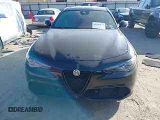 2022 Alfa Romeo Giulia Veloce with VIN ZARFAMBN0N7663628, listed as a IAAI auction lot 40946274 with 18,238 mi miles. Bid and sale history available at carsss.com. Image 12.