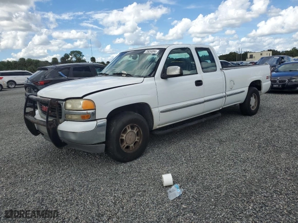 2000 GMC New Sierra 1500 SLE with VIN 1GTEK19T9YE397502, listed as a Copart auction lot 73824894 with NaN miles and Salvage Title. Bid and sale history available at carsss.com. Image 1.