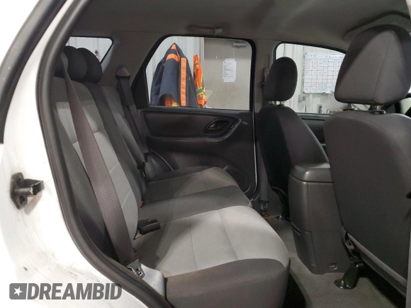 2007 Ford Escape XLS with VIN 1FMYU02Z47KA04520, listed as a Copart auction lot 62607805 with 109,276 mi miles and Clean title. Bid and sale history available at DreamBid. Image 11.