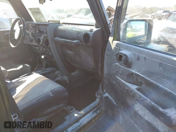2008 Jeep Wrangler Unlimited Sahara with VIN 1J4GA59188L634276, listed as a IAAI auction lot 40851731 with 189,414 mi miles and . Bid and sale history available at DreamBid. Image 5.