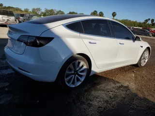 2019 Tesla Model 3 Mid Range z VIN 5YJ3E1EA1KF434552, wystawiony jako Copart lot #48161785 z przebiegiem 57 558 mil mil oraz Tytuł czysty. Historia ofert i sprzedaży dostępna na DreamBid. Obrazek 3.