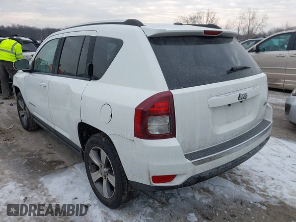 2016 Jeep Compass Latitude with VIN 1C4NJCEA6GD760796, listed as a IAAI auction lot 41559015 with 152,109 mi miles and . Bid and sale history available at DreamBid. Image 3.