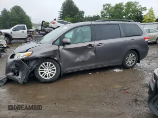 2013 Toyota Sienna XLE AAS с VIN 5TDYK3DC7DS339487, выставлен на аукционе Copart как лот 61167785 с пробегом Не указан миль и Списание • Salvage title. История ставок и продаж доступна на DreamBid. Изображение 1.