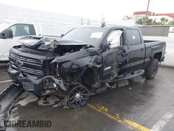 2019 Chevrolet Silverado 2500HD LTZ with VIN 1GC1KTEY2KF111194, listed as a IAAI auction lot 41765920 with 1 mi miles. Bid and sale history available at carsss.com. Image 20.